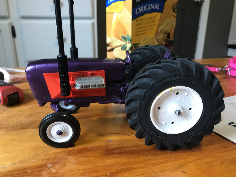 Illustration for article titled 1/16 muscle tractor 2.0: Hemi powered 426 utility tractor